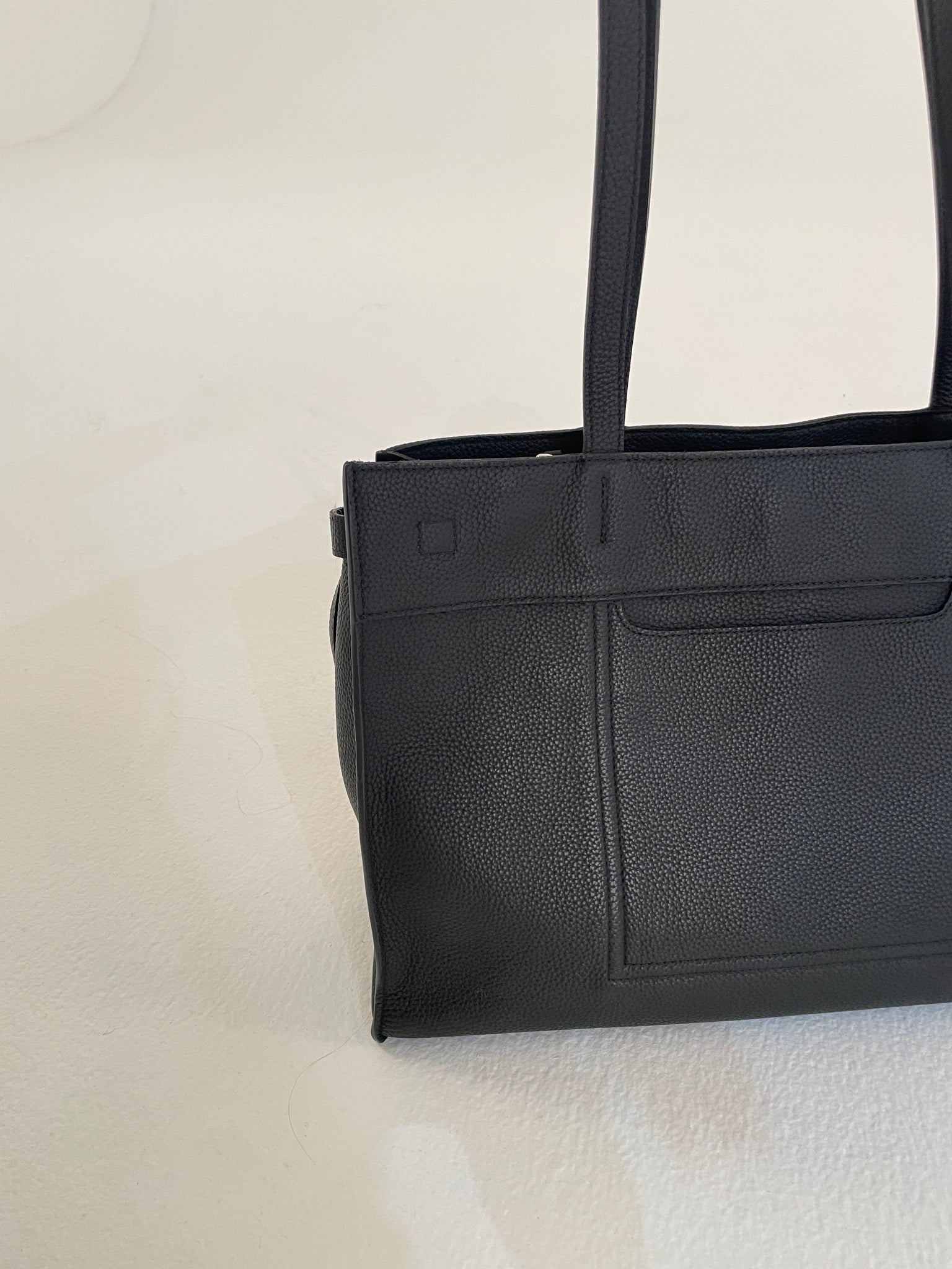 The Analogue Leather Bag